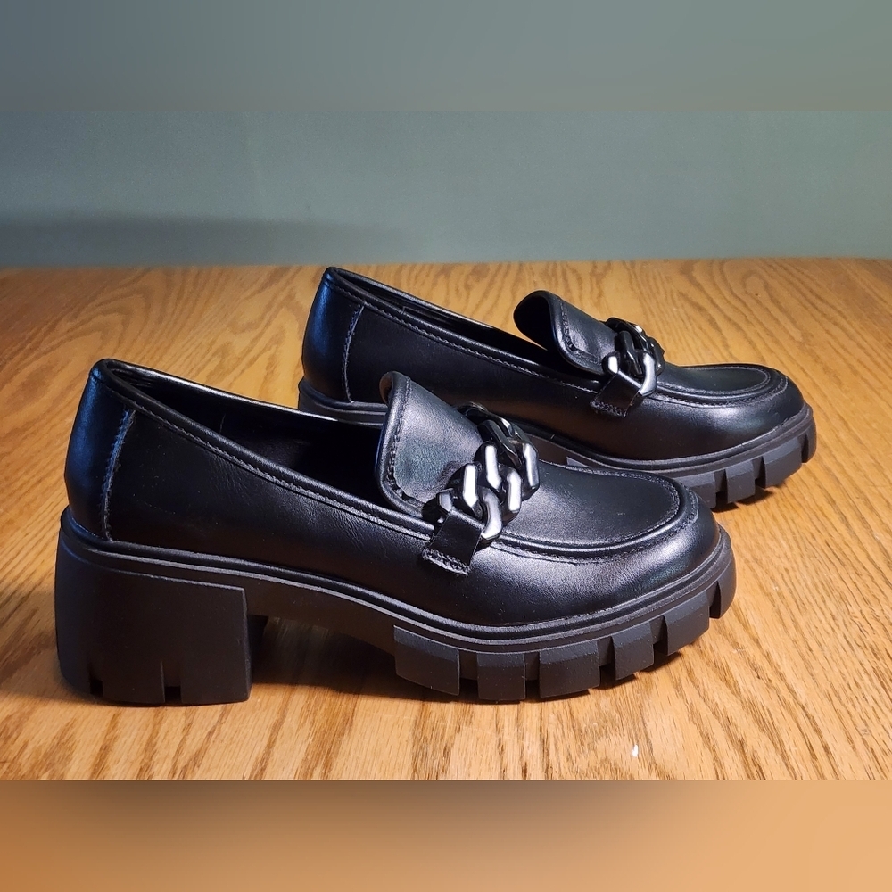 Madden Girl Chunky Lug Sole Loafers Womens 7 Black Heel Shoes Chain Platform - Picture 9 of 15